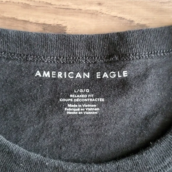 American Eagle T-Shirt - Picture 3 of 3